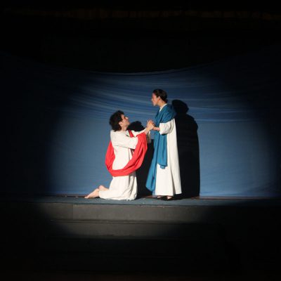 Passion Play (2013). Andrew Kushnir and Mayko Nguyen. Photo by Keith Barker.